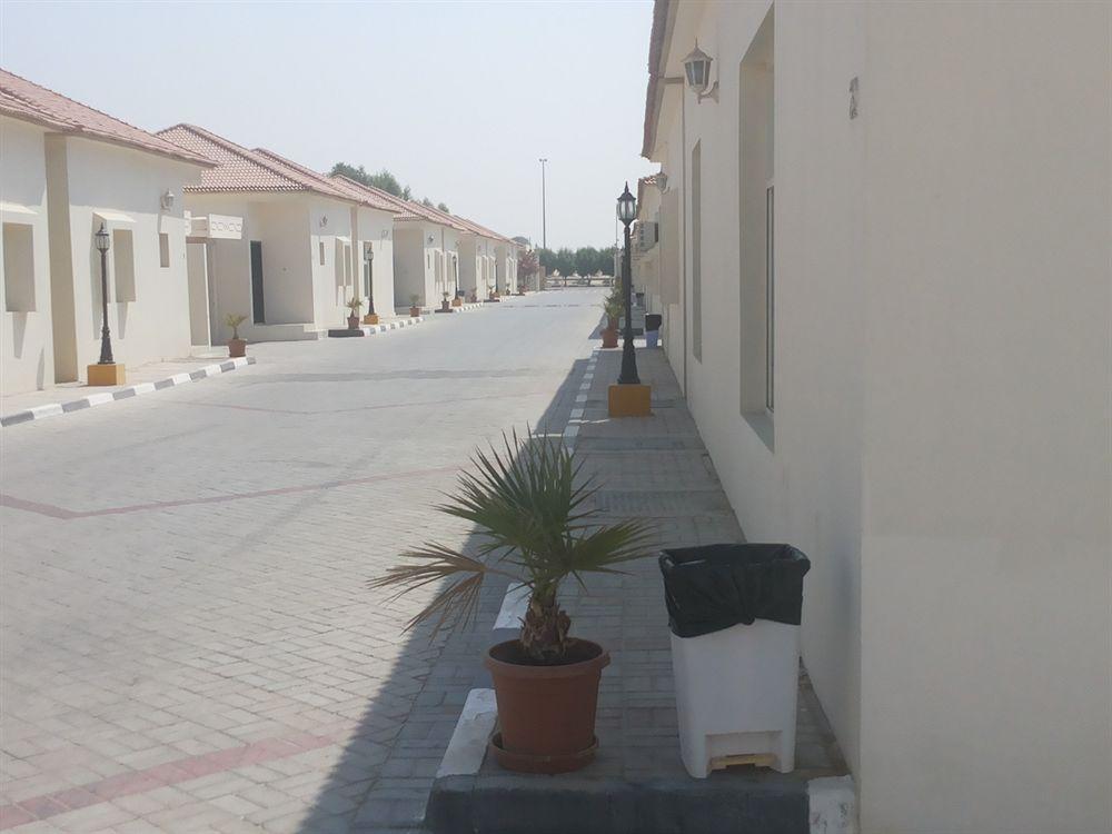 Royal Residence Hotel Apartments Umm al-Quwain Exterior photo